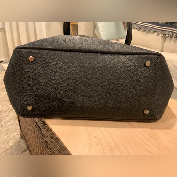 Kate Spade Large Tote Bag Black Zipper Top Purse - Picture 4 of 10